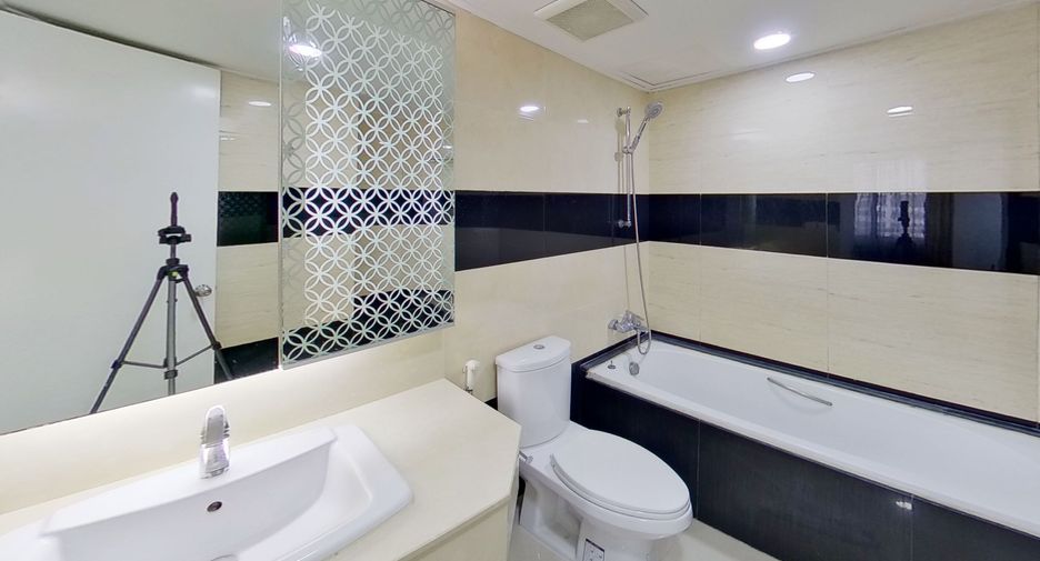 Wohnung zur Miete mit 2 Zimmer in Khlong Toei, Bangkok