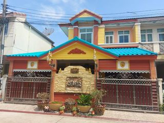 For sale 3 bedrooms townhouse in Khlong Sam Wa, Bangkok