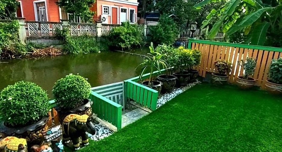 出售 3 卧室 联排别墅 在 Khlong Sam Wa, 曼谷