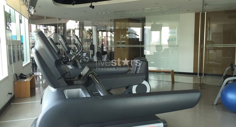 For rent 3 bedrooms condo in Watthana, Bangkok