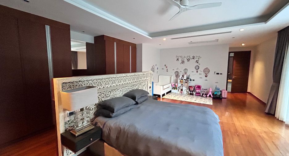For sale 4 bedrooms villa in Thalang, Phuket