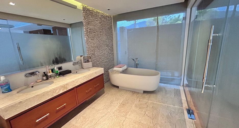 For sale 4 bedrooms villa in Thalang, Phuket