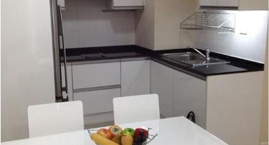 For sale 3 bedrooms condo in Watthana, Bangkok