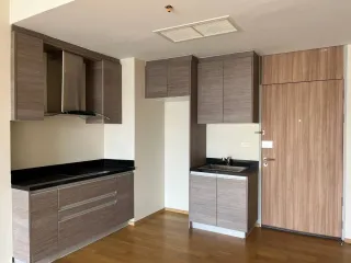 For sale and for rent 1 bed condo in Ratchathewi, Bangkok