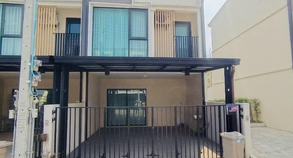 For rent 2 bedrooms townhouse in Bang Phli, Samut Prakan