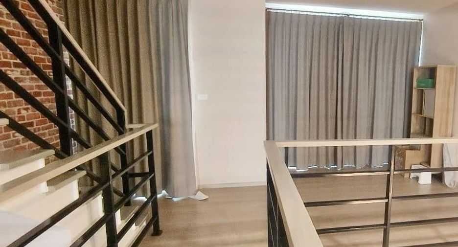 For rent 2 bedrooms townhouse in Bang Phli, Samut Prakan
