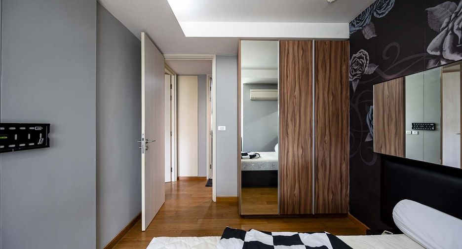 For rent and for sale 2 bedrooms condo in Watthana, Bangkok