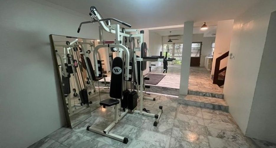 ให้เช่า 3 ห้องนอน ทาวน์เฮ้าส์ ใน วัฒนา, กรุงเทพฯ
