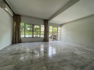 For rent 3 bedrooms townhouse in Watthana, Bangkok