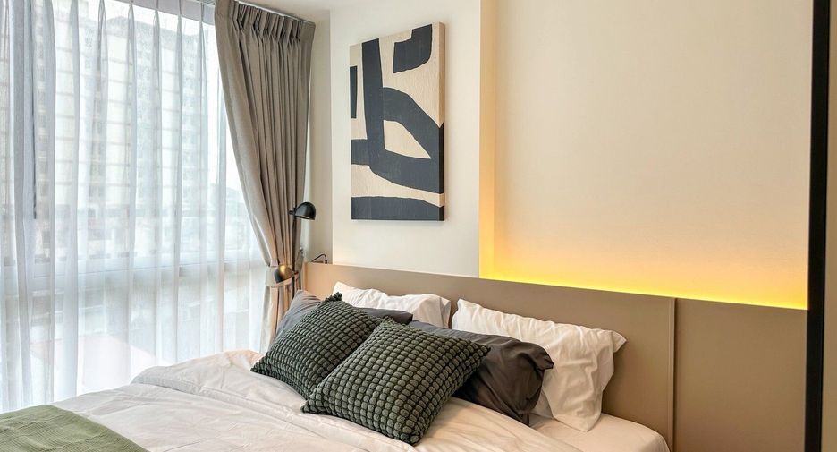 For rent 2 bedrooms condo in Phaya Thai, Bangkok