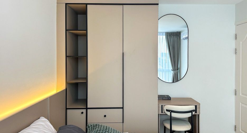 For rent 2 bedrooms condo in Phaya Thai, Bangkok