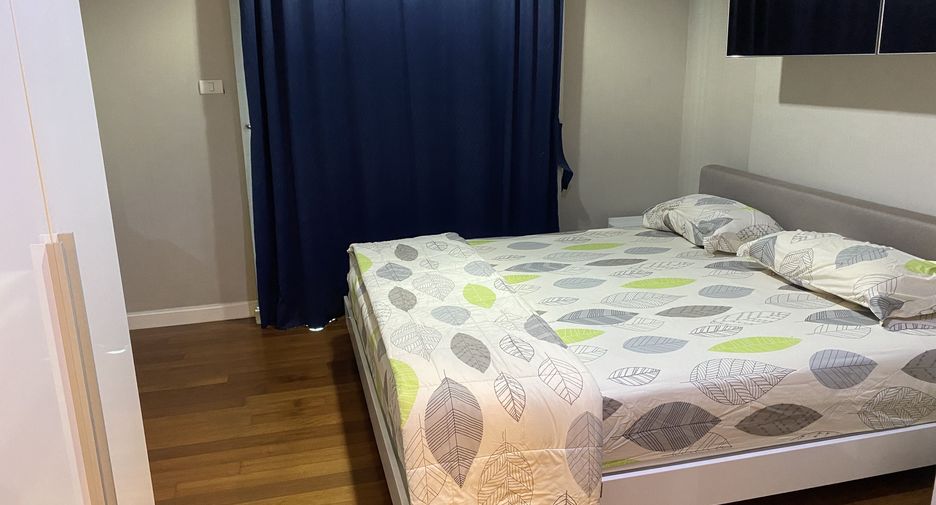 Wohnung zur Miete mit 3 Zimmer in Huai Khwang, Bangkok