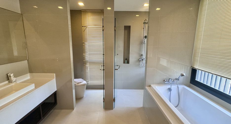 For rent 5 bedrooms villa in Thalang, Phuket