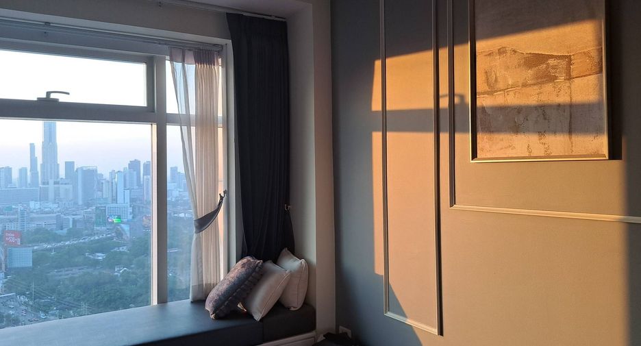 For sale 1 bed condo in Watthana, Bangkok