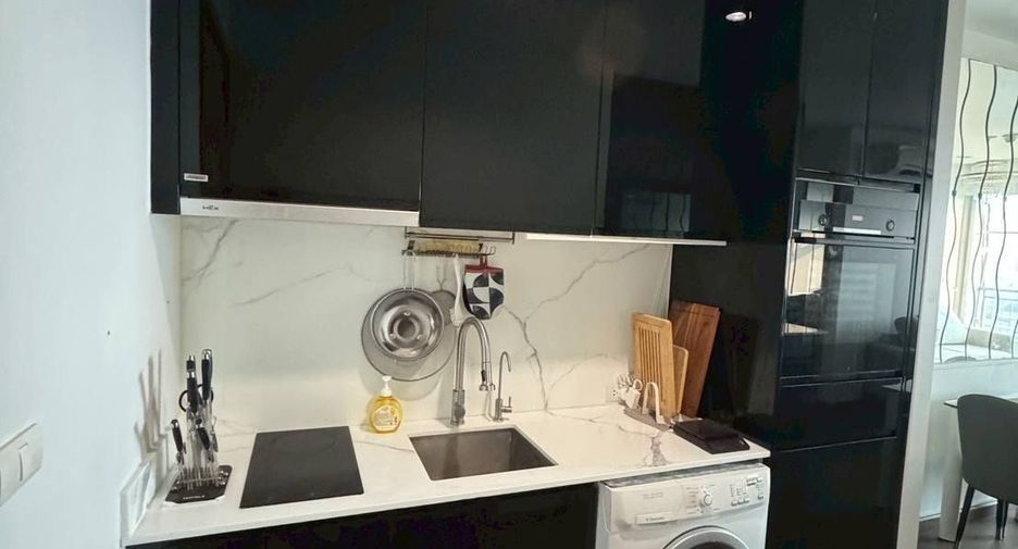 For sale 1 bed condo in Watthana, Bangkok