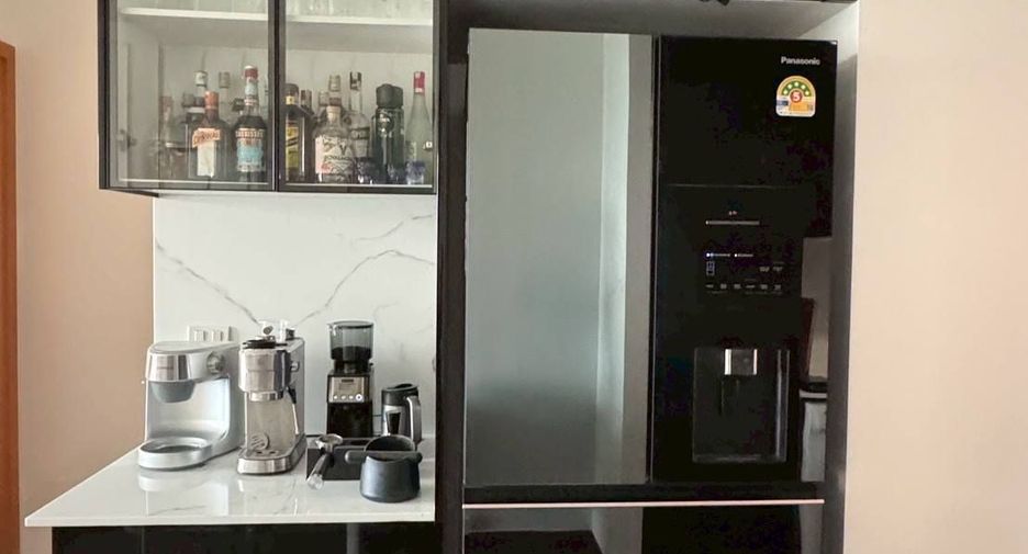 For sale 1 bed condo in Watthana, Bangkok