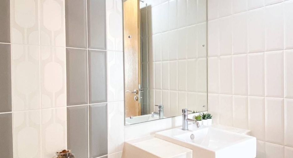 For sale 1 bed condo in Watthana, Bangkok