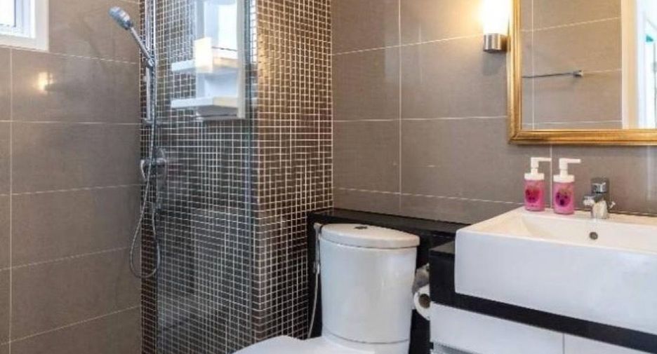 Wohnung zur Miete mit 2 Zimmer in Huai Khwang, Bangkok