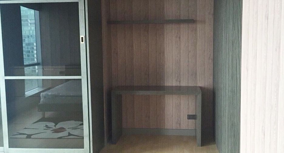Продажа и аренда 1 кровать кондо в Сатхон, Бангкок