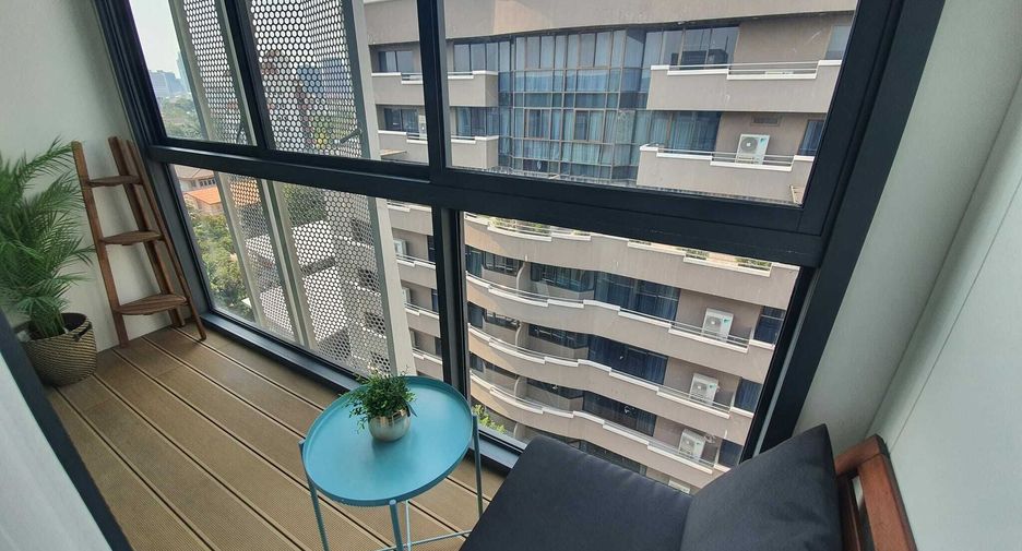 For rent 1 bed condo in Watthana, Bangkok
