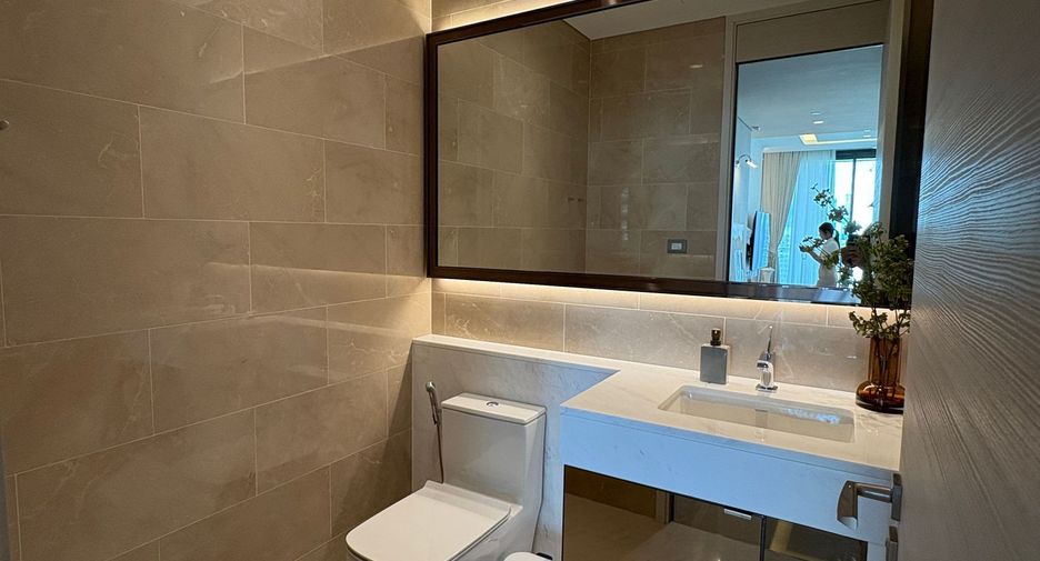 À vendre 2 chambres condo à Pathum Wan, Bangkok