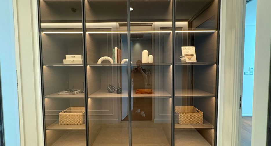 À vendre 2 chambres condo à Pathum Wan, Bangkok