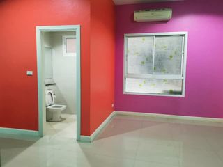For sale 6 bedrooms townhouse in Bueng Kum, Bangkok