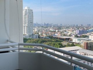 Wohnung zum Kauf mit Studio in Bang Na, Bangkok