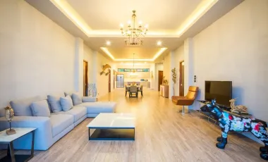 For rent 3 bedrooms apartment in Mueang Phuket, Phuket