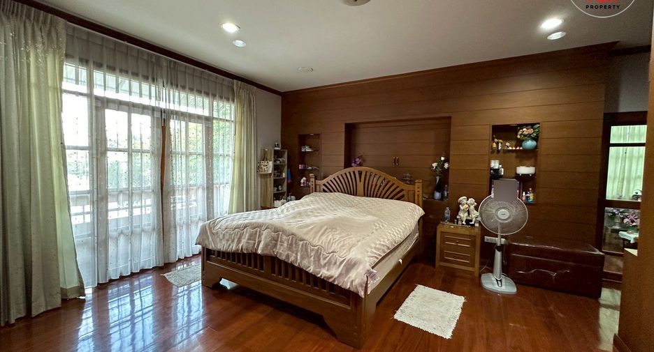 For sale 4 ベッドルーム office in Bang Phli, Samut Prakan