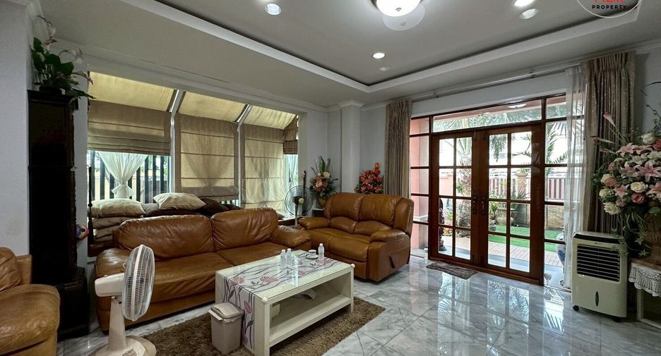 For sale 4 ベッドルーム office in Bang Phli, Samut Prakan
