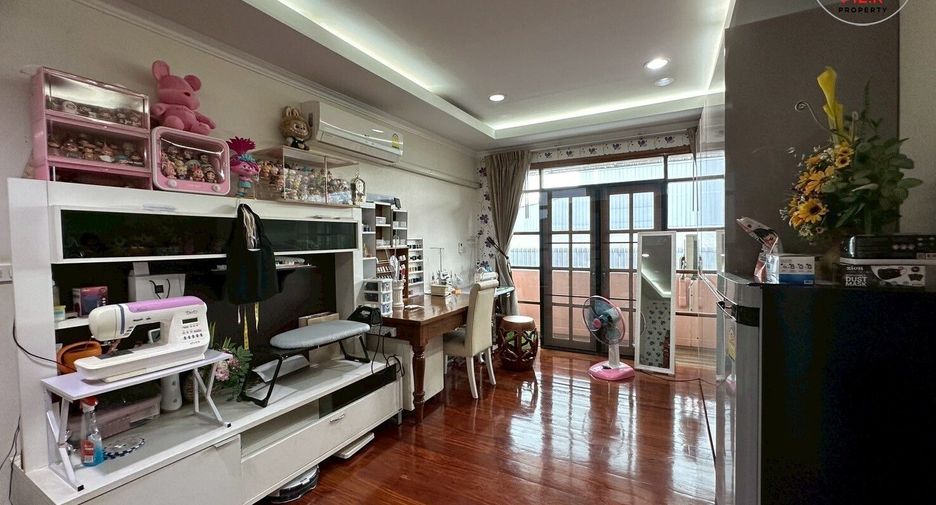 For sale 4 ベッドルーム office in Bang Phli, Samut Prakan