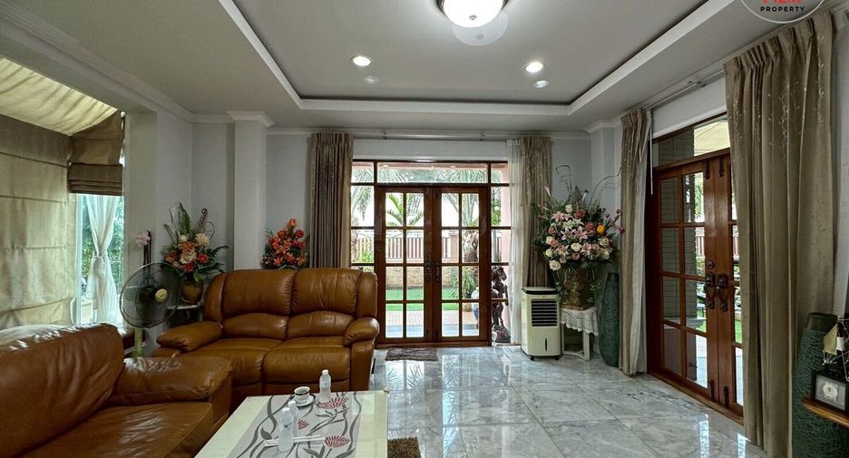For sale 4 ベッドルーム office in Bang Phli, Samut Prakan