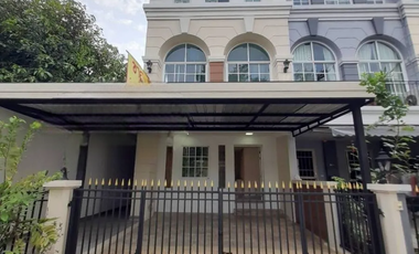 For sale 3 ベッドルーム townhouse in Bang Kapi, Bangkok