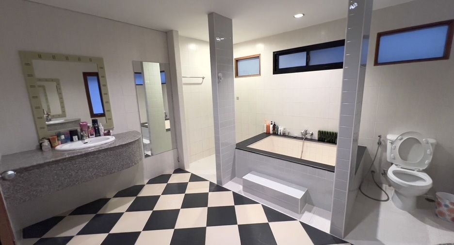 Haus zum Kauf und zur Miete mit 4 Zimmer in Kathu, Phuket