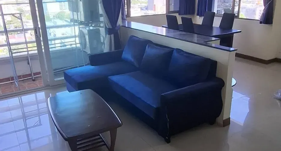 For rent 2 bedrooms condo in Watthana, Bangkok