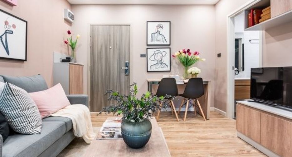For sale 2 bedrooms condo in Huai Khwang, Bangkok
