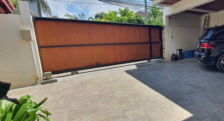 For sale 4 bedrooms villa in Thalang, Phuket