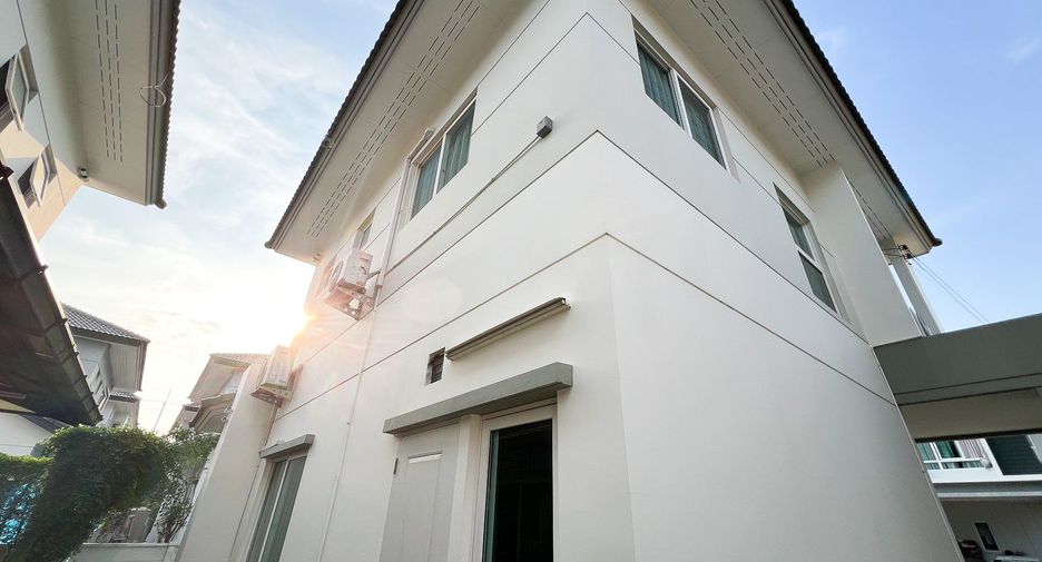 Casa en venta de 4 habitaciones en Phra Samut Chedi, Samut Prakan