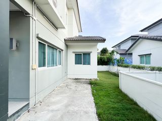 Haus zum Kauf mit 4 Zimmer in Phra Samut Chedi, Samut Prakan