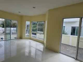 For sale 3 bedrooms house in Lat Krabang, Bangkok