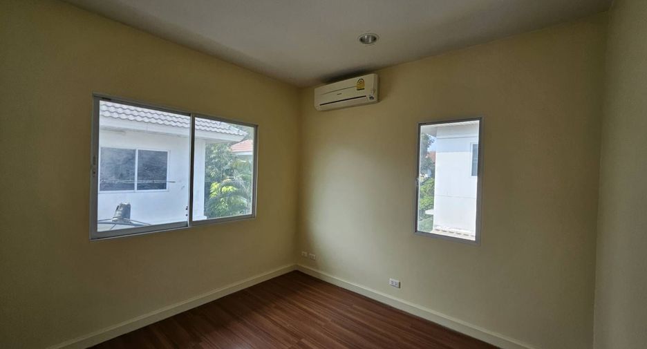 Casa en venta de 3 habitaciones en Lat Krabang, Bangkok