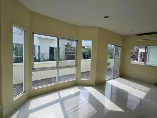 For sale 3 bedrooms house in Lat Krabang, Bangkok