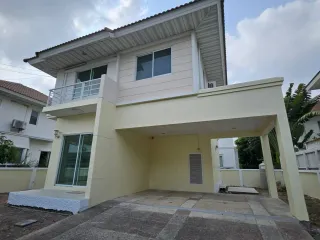 For sale 3 bedrooms house in Lat Krabang, Bangkok