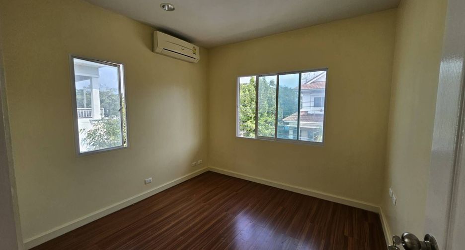 Casa en venta de 3 habitaciones en Lat Krabang, Bangkok