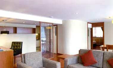 For rent 3 bedrooms condo in Sathon, Bangkok