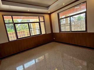For sale 7 ベッドルーム house in Khlong Toei, Bangkok
