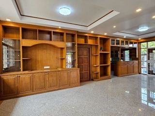 For sale 7 ベッドルーム house in Khlong Toei, Bangkok