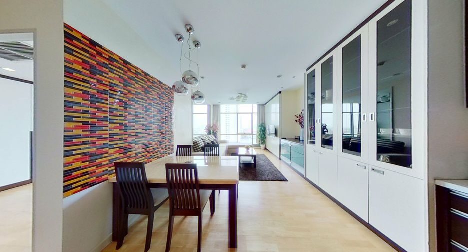 For rent 2 ベッドルーム condo in Sathon, Bangkok