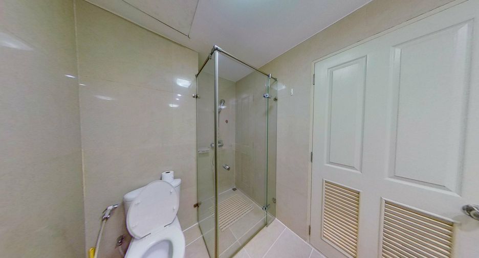 For rent 2 ベッドルーム condo in Sathon, Bangkok
